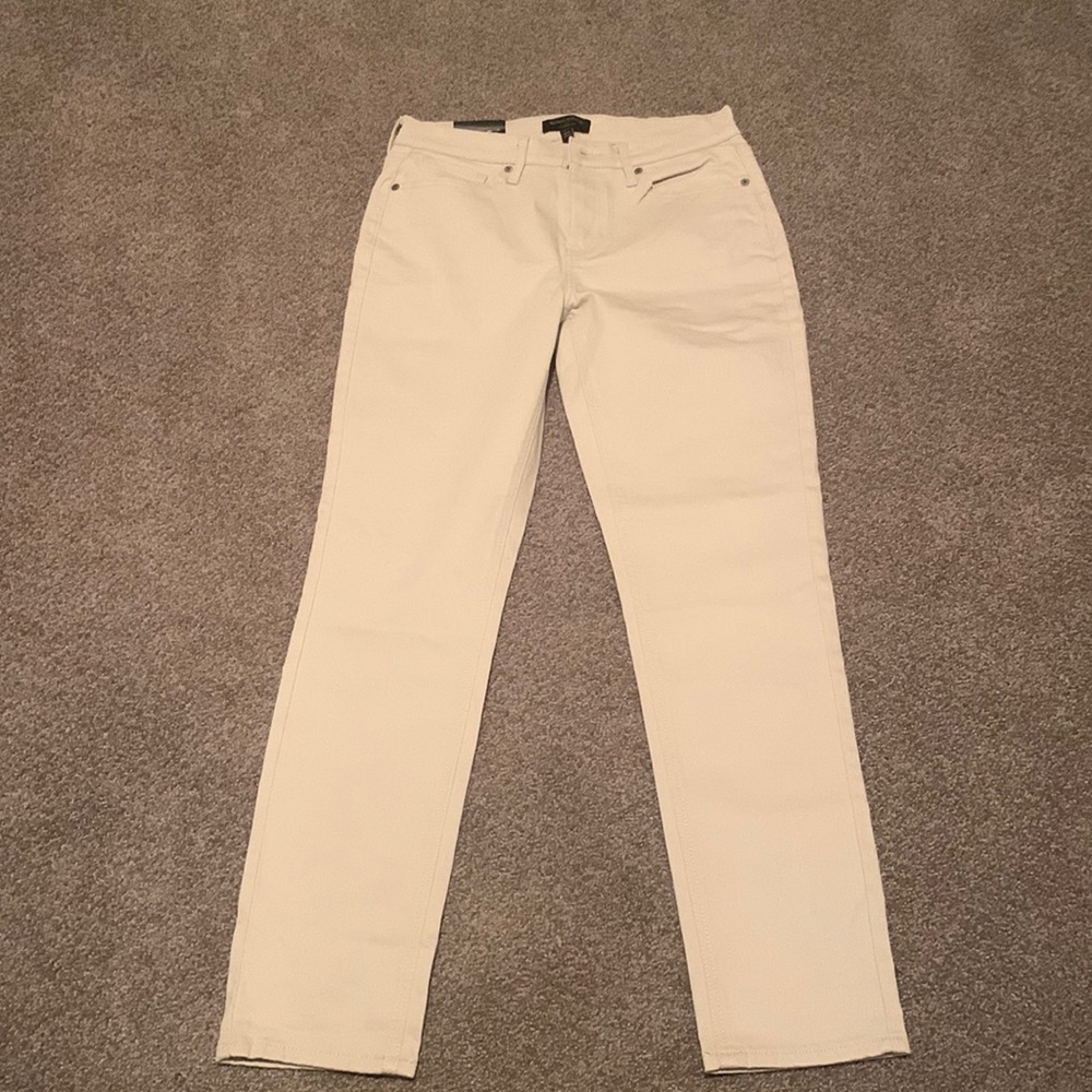 Banana Republic Girlfriend Jeans size 28 tall. New with tags.